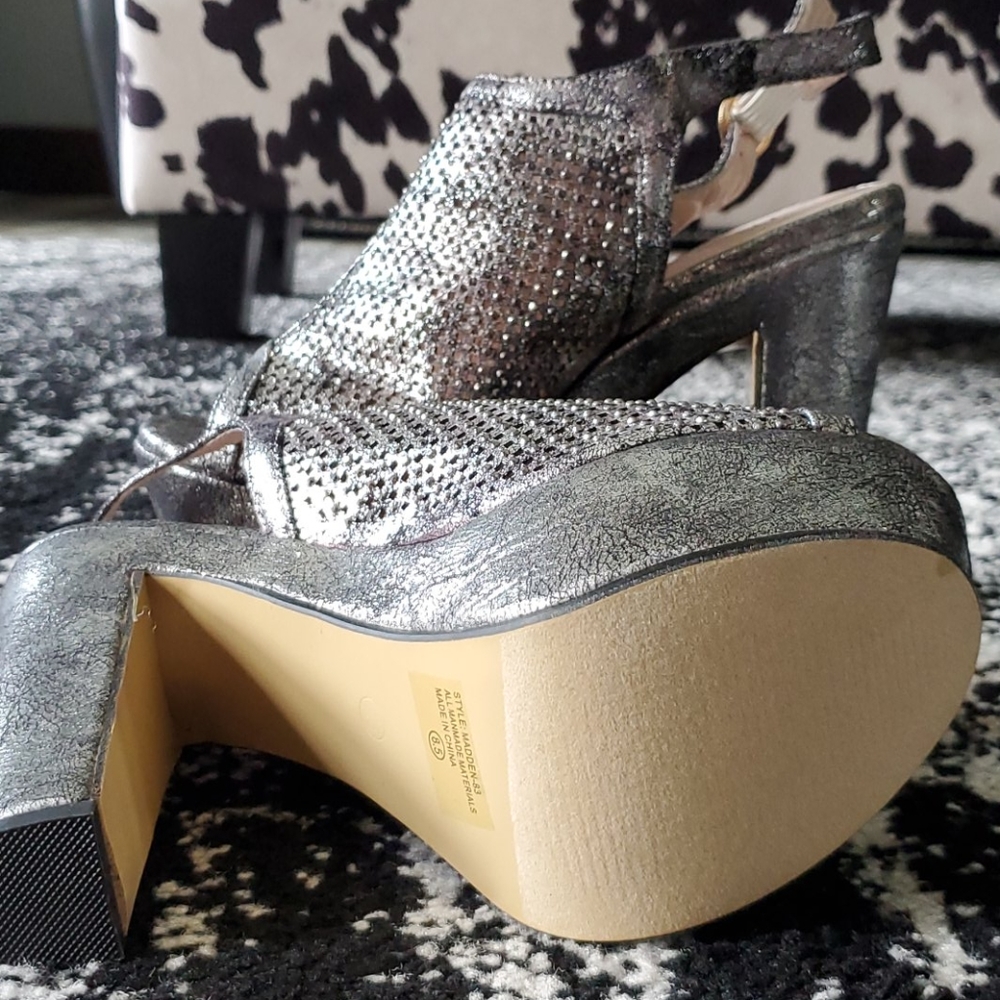 Platform Sandals - Picture 4 of 5